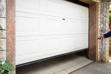 Understanding the Garage Door Installation Process and Timelines