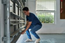 Why Won’t My Garage Door Close? 5 Common Causes.